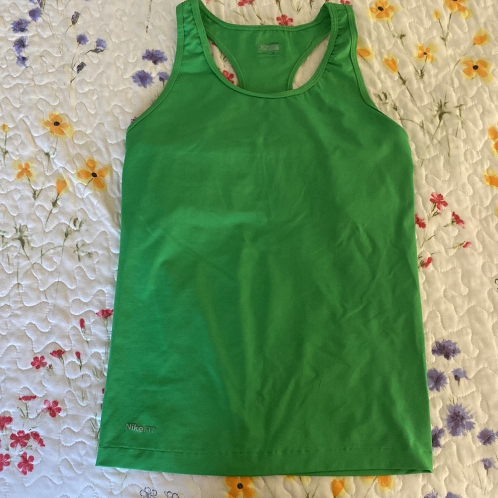 🌸neon green nike workout tank